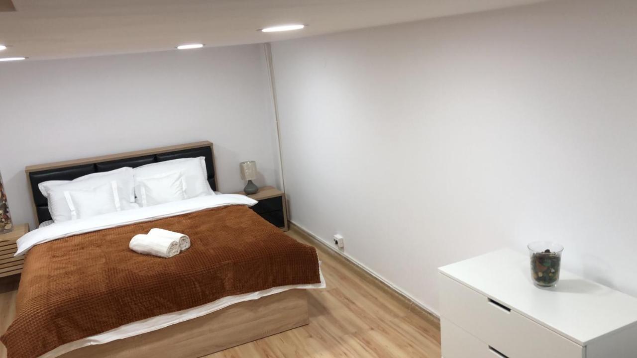 Gaby 2 Apartment Brasov Exterior photo